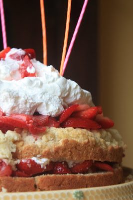 Strawberry Shortcake Birthday Cake, Lay The Table