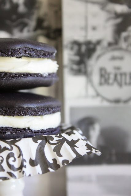 It&#8217;s Been &#8220;A Hard Day&#8217;s Night&#8221; Black and White Macarons, Lay The Table