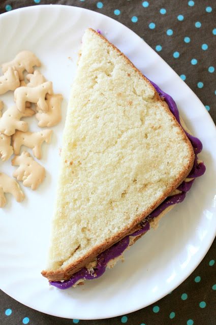 Peanut Butter &#038; Jelly Sandwich Cake, Lay The Table