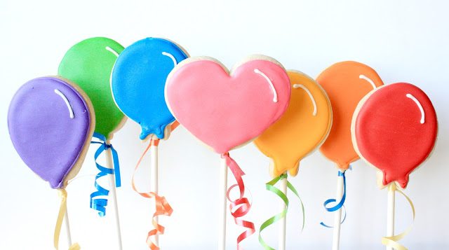 Balloons for Baby~Virtual Baby Shower for Meaghan of The Decorated Cookie, Lay The Table