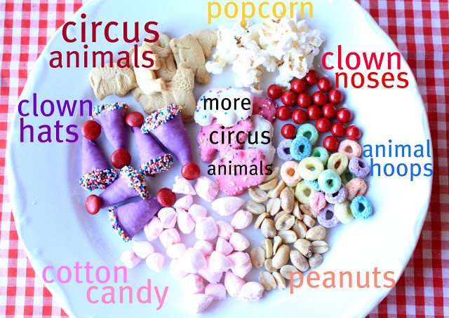 Circus Snack Mix &#038; Clown Nose Cookie Pop, Lay The Table