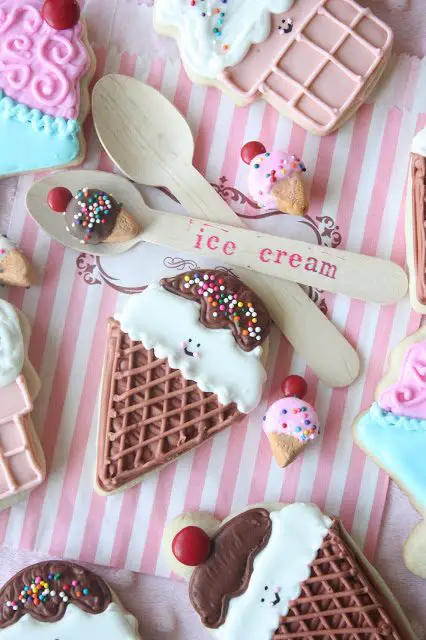 We All Scream for Ice Cream!, Lay The Table