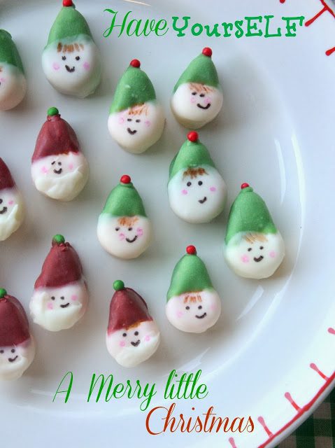 Mini Elf (and Santa) Treats {Made from Ice Cream Cone Marshmallows}, Lay The Table