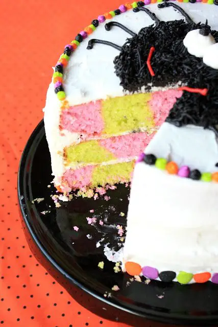 Checkerboard Spider Cake, Lay The Table