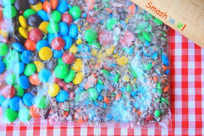 m&#038;m Confetti Cookies, Lay The Table