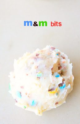 m&#038;m Confetti Cookies, Lay The Table