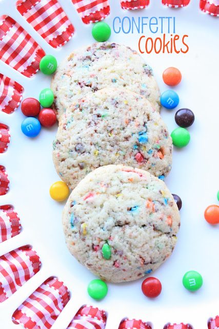 m&#038;m Confetti Cookies, Lay The Table