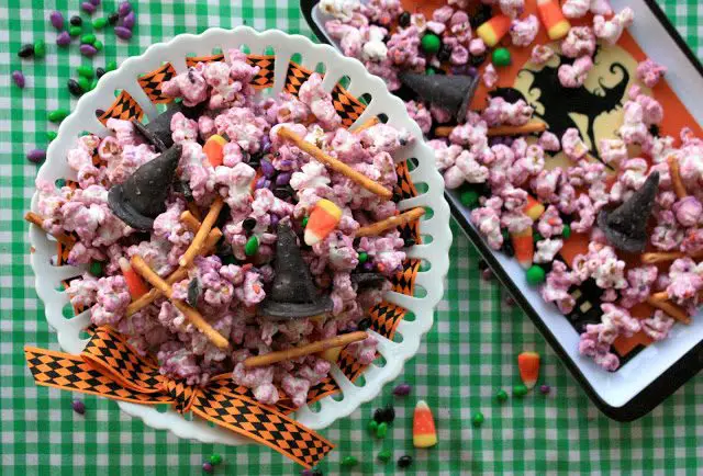 Wicked Witch Popcorn Snack Mix, Lay The Table