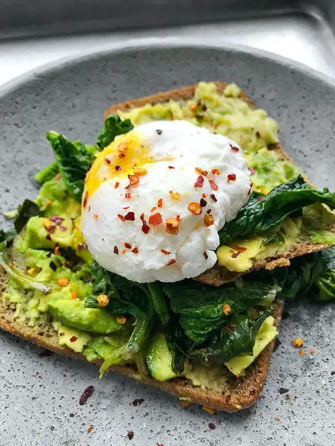 7 healthy breakfast ideas for a week and why is breakfast so important, Lay The Table